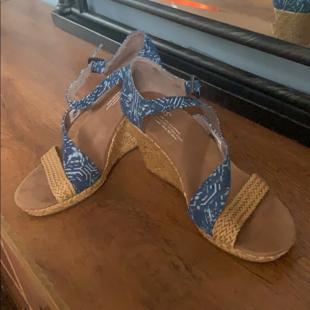 Toms wedges
